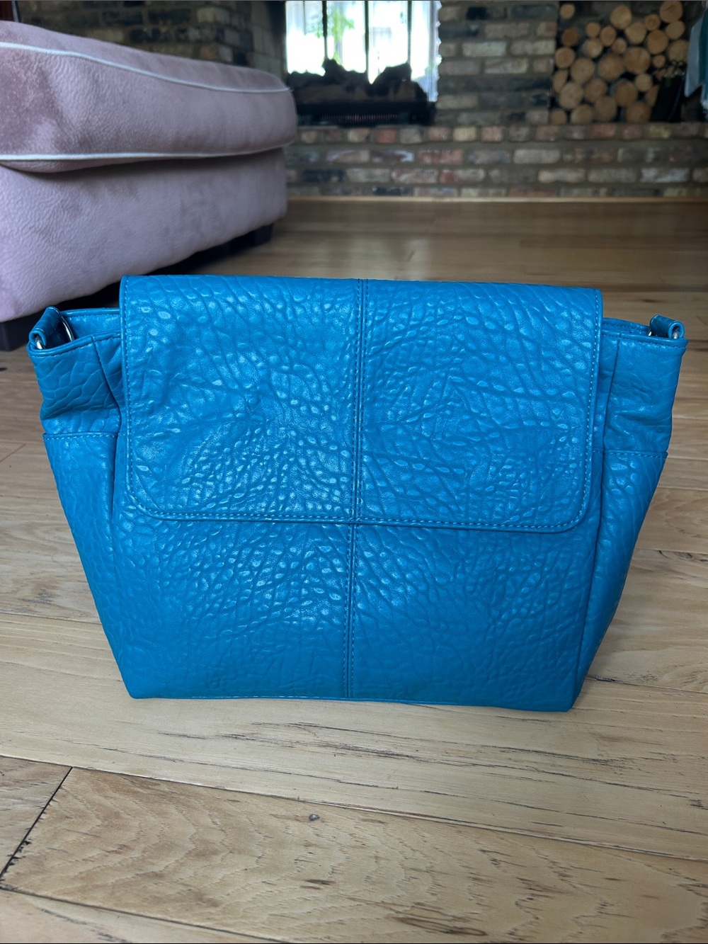 Jewell by Thirty-One Leather Crossbody Bag in Teal